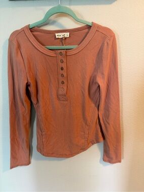 Ribbed Long-Sleeve Henley Top in Dusty Rose